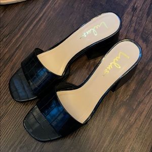 Lulus black heels